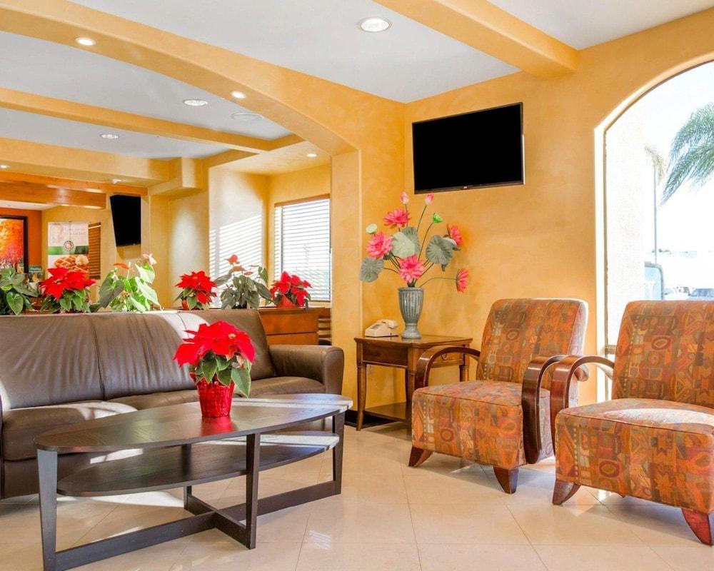 Quality Inn & Suites Westminster Seal Beach Exterior foto