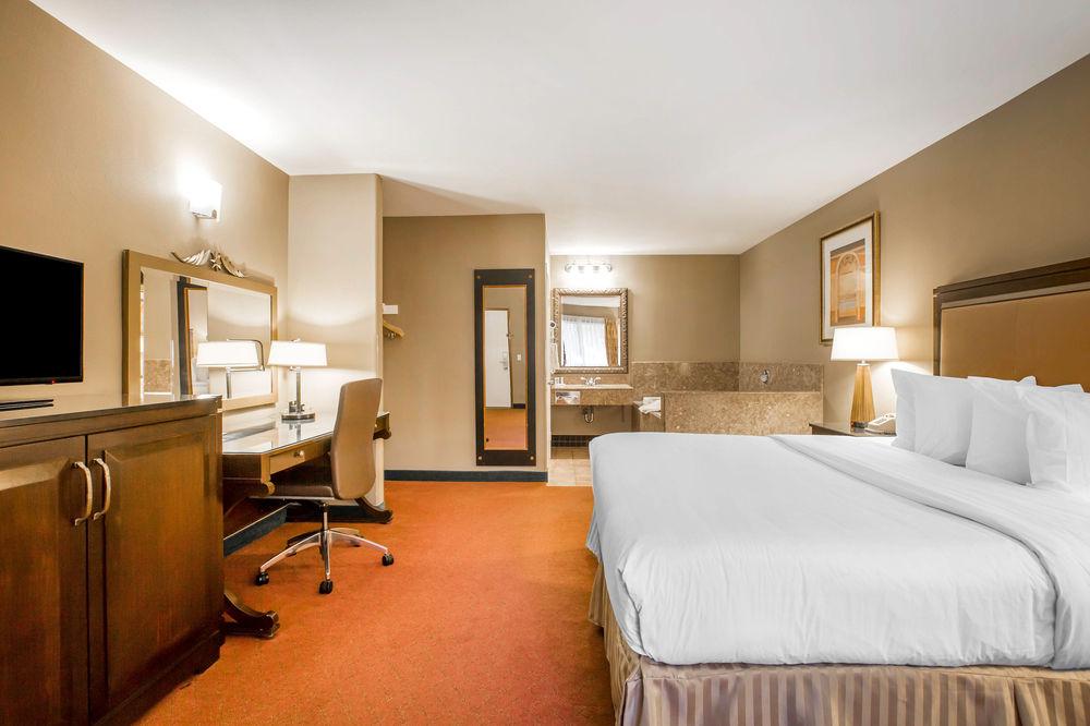 Quality Inn & Suites Westminster Seal Beach Exterior foto