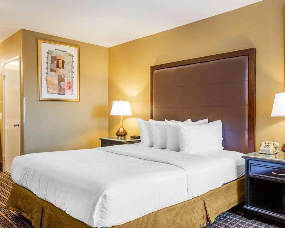 Quality Inn & Suites Westminster Seal Beach Exterior foto