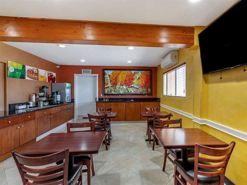 Quality Inn & Suites Westminster Seal Beach Exterior foto